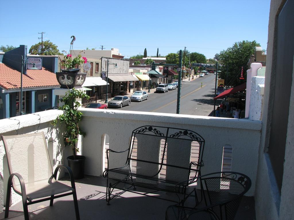 Cottonwood Hotel Exterior photo