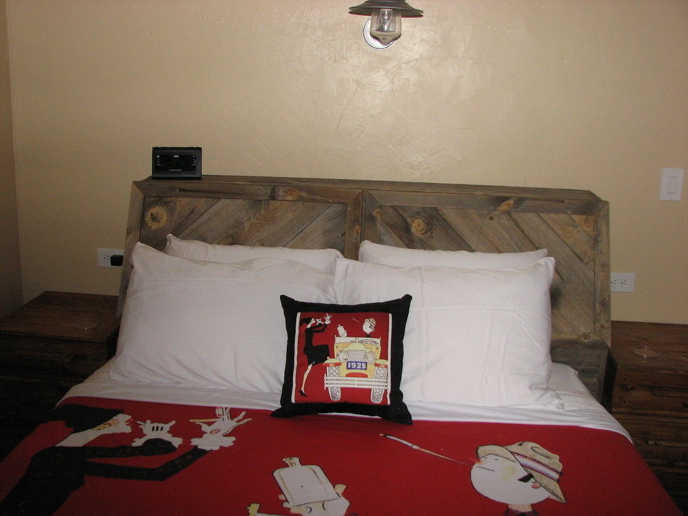 Cottonwood Hotel Exterior photo